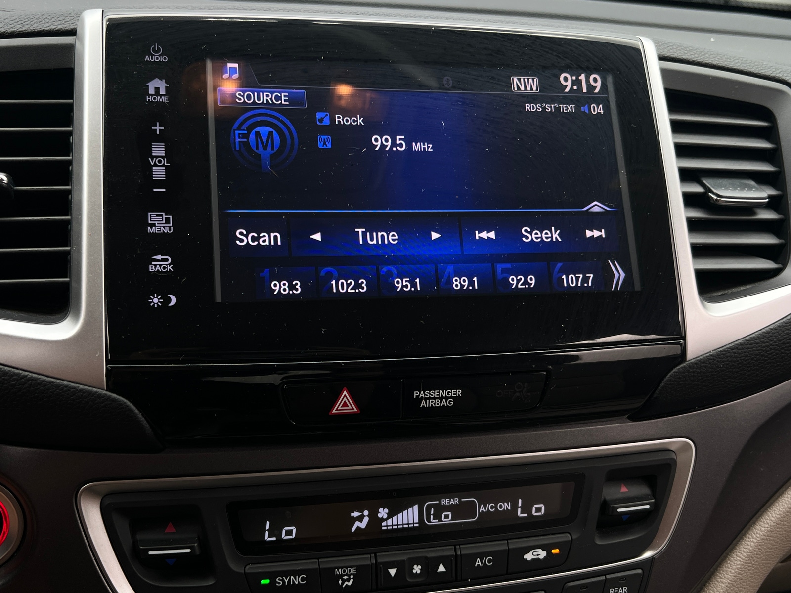 Thumbnail: 2017 Honda Pilot - 3