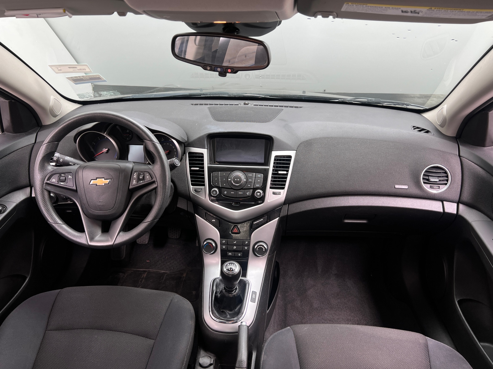 Thumbnail: 2016 Chevrolet Cruze - 3