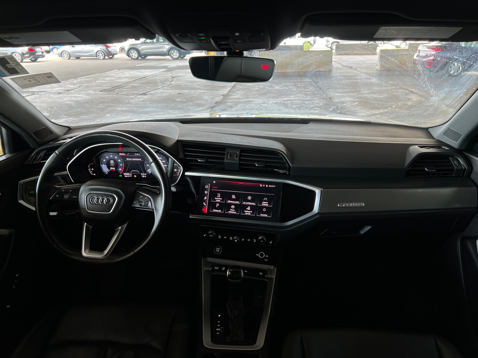 Thumbnail: 2023 Audi Q3 - 2