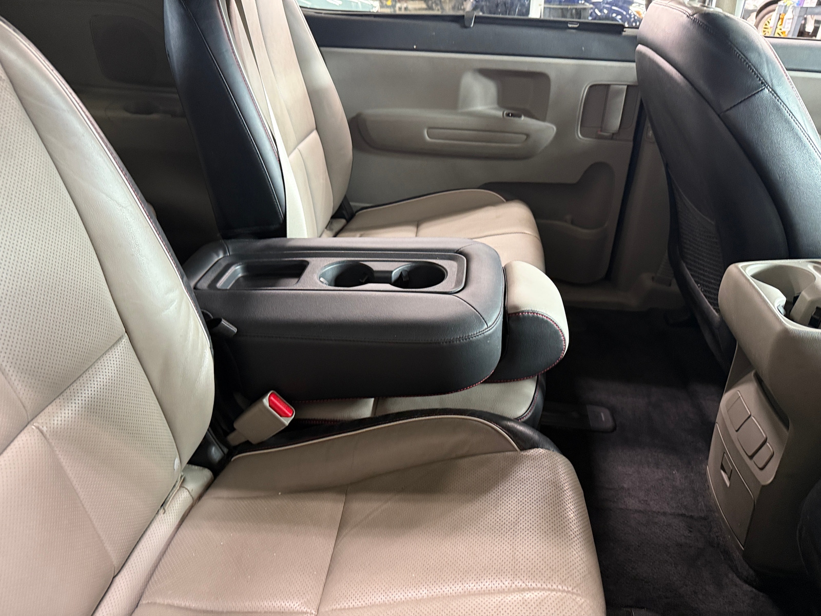 Thumbnail: 2021 Kia Sedona - 5