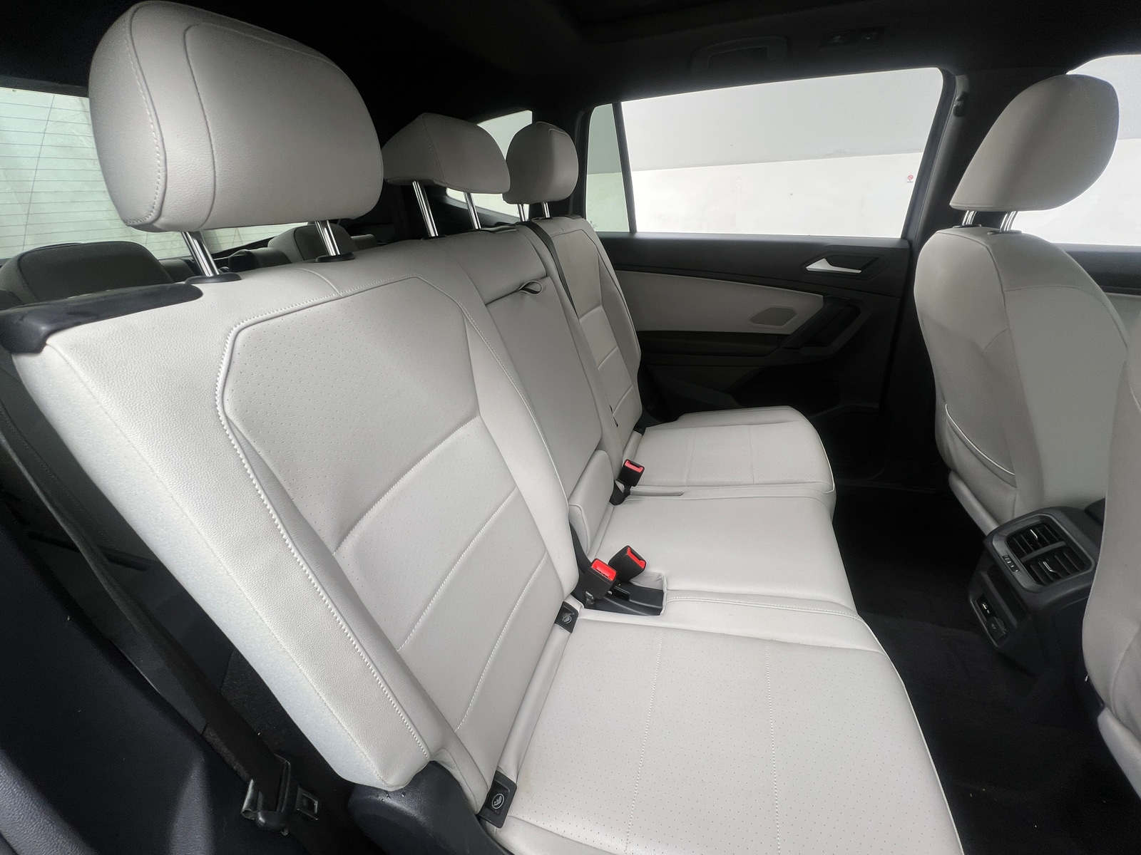 Thumbnail: 2019 Volkswagen Tiguan - 5