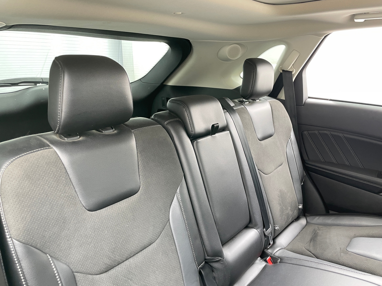 Thumbnail: 2017 Ford Edge - 5