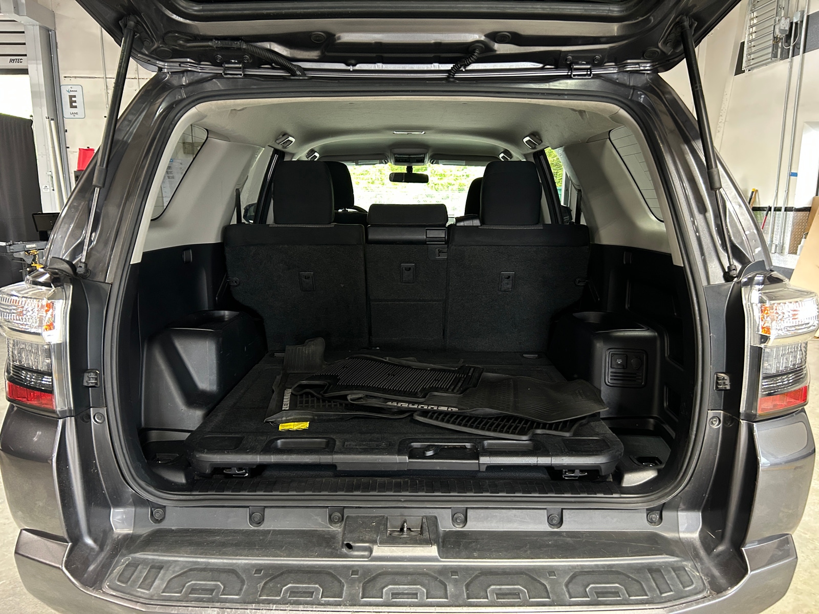 Thumbnail: 2019 Toyota 4Runner - 7