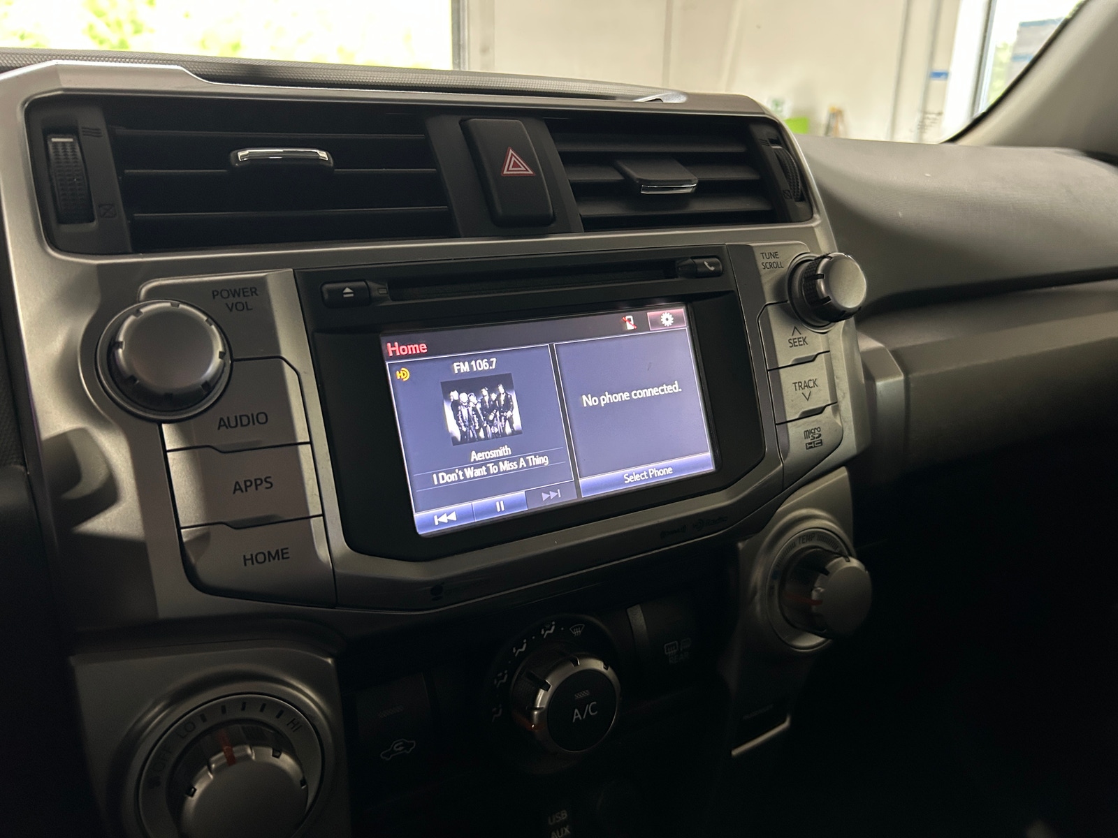 Thumbnail: 2019 Toyota 4Runner - 4
