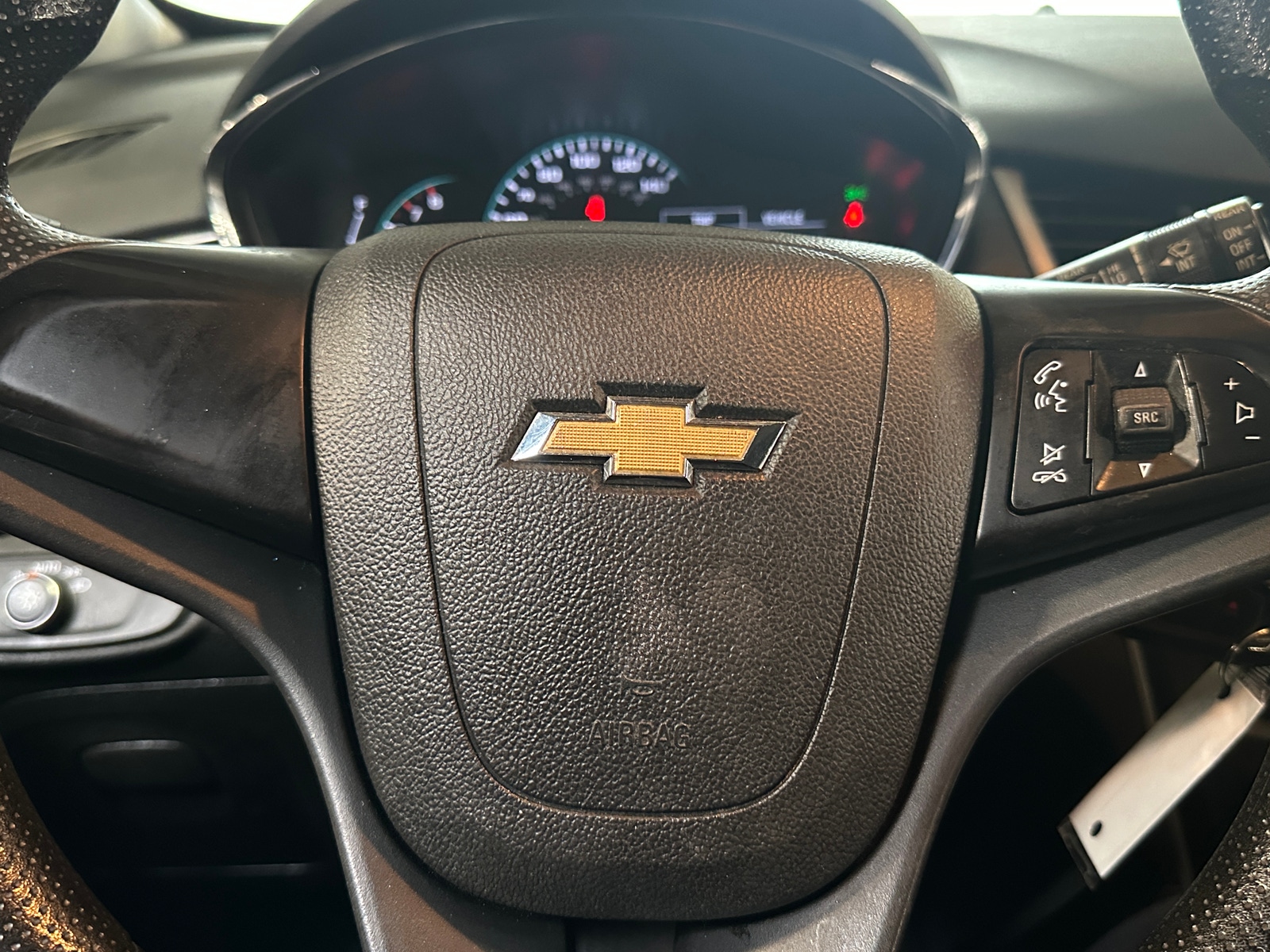 Thumbnail: 2020 Chevrolet Trax - 5