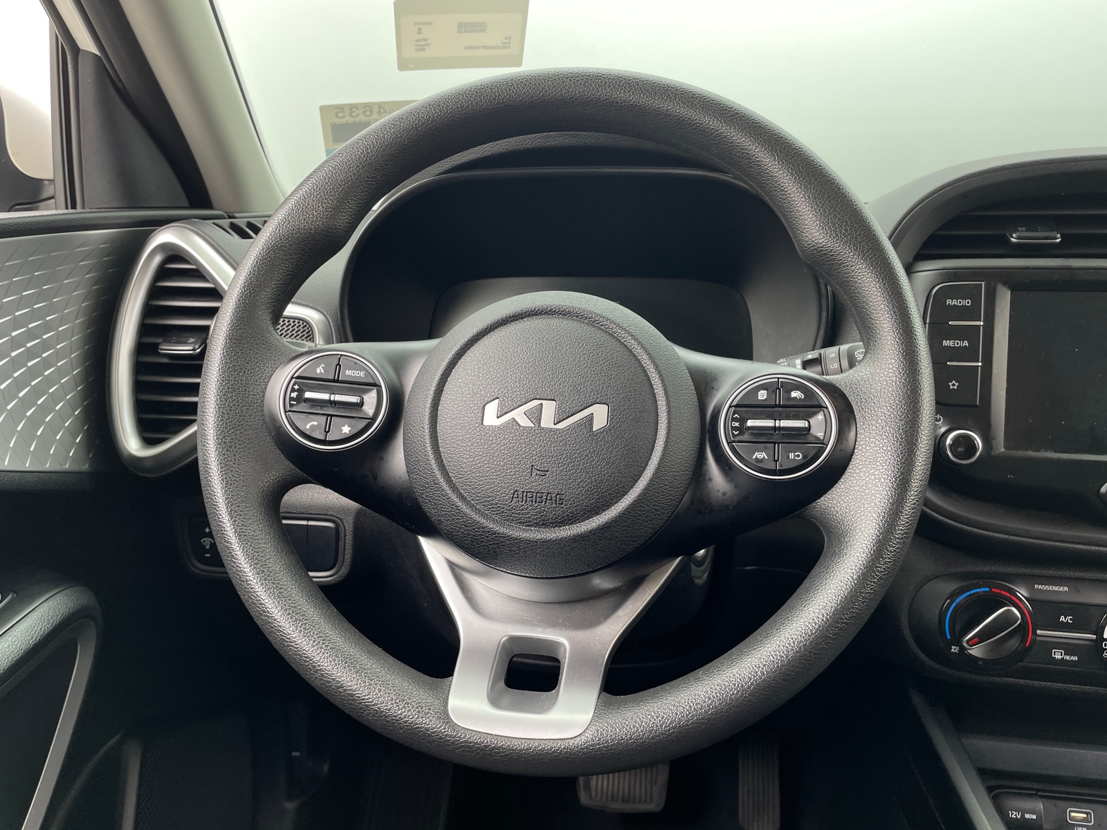 Thumbnail: 2023 Kia Soul - 5