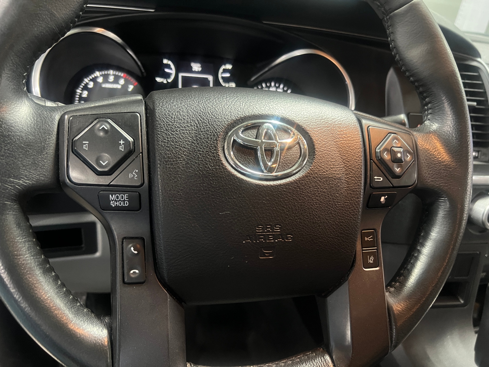 Thumbnail: 2021 Toyota Sequoia - 4