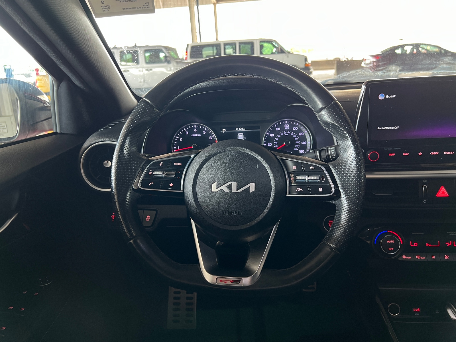 Thumbnail: 2022 Kia Forte - 4
