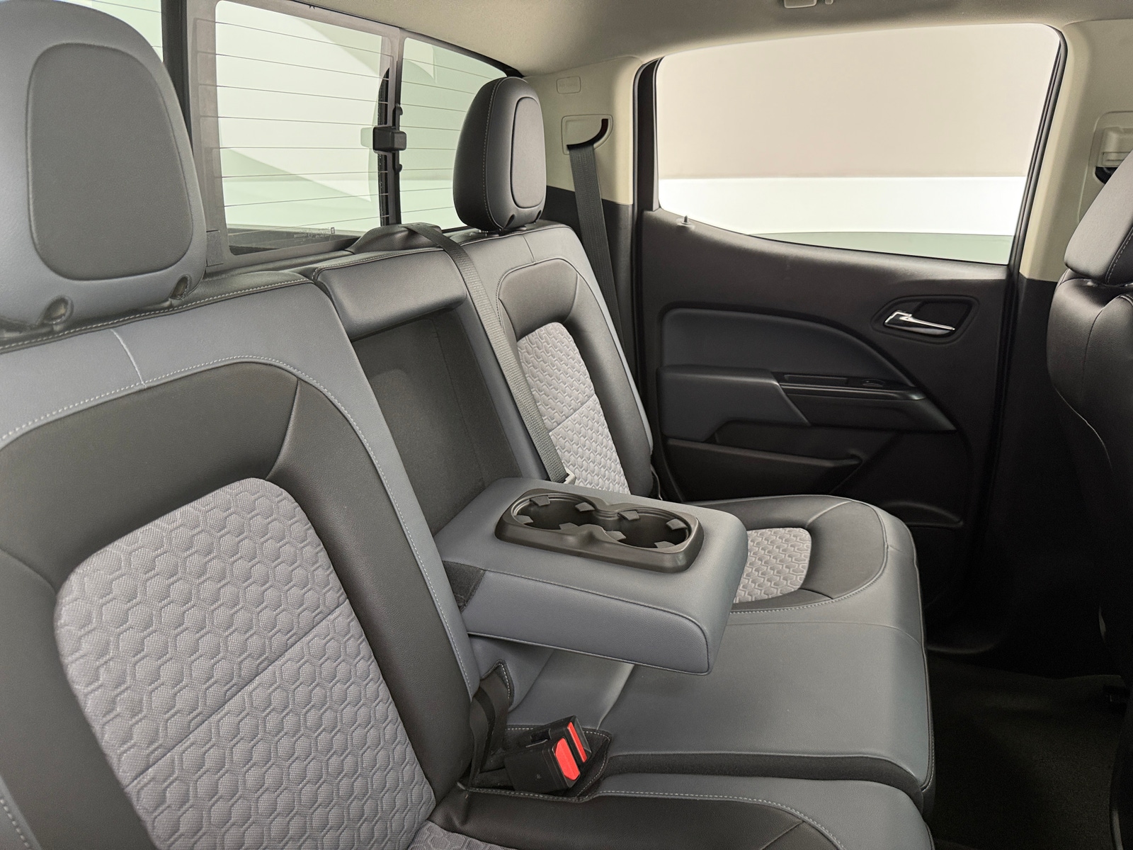 Thumbnail: 2016 Chevrolet Colorado - 5