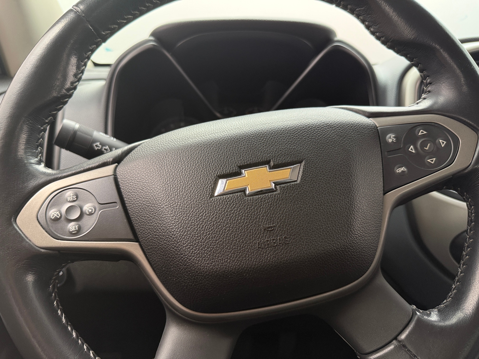 Thumbnail: 2016 Chevrolet Colorado - 4