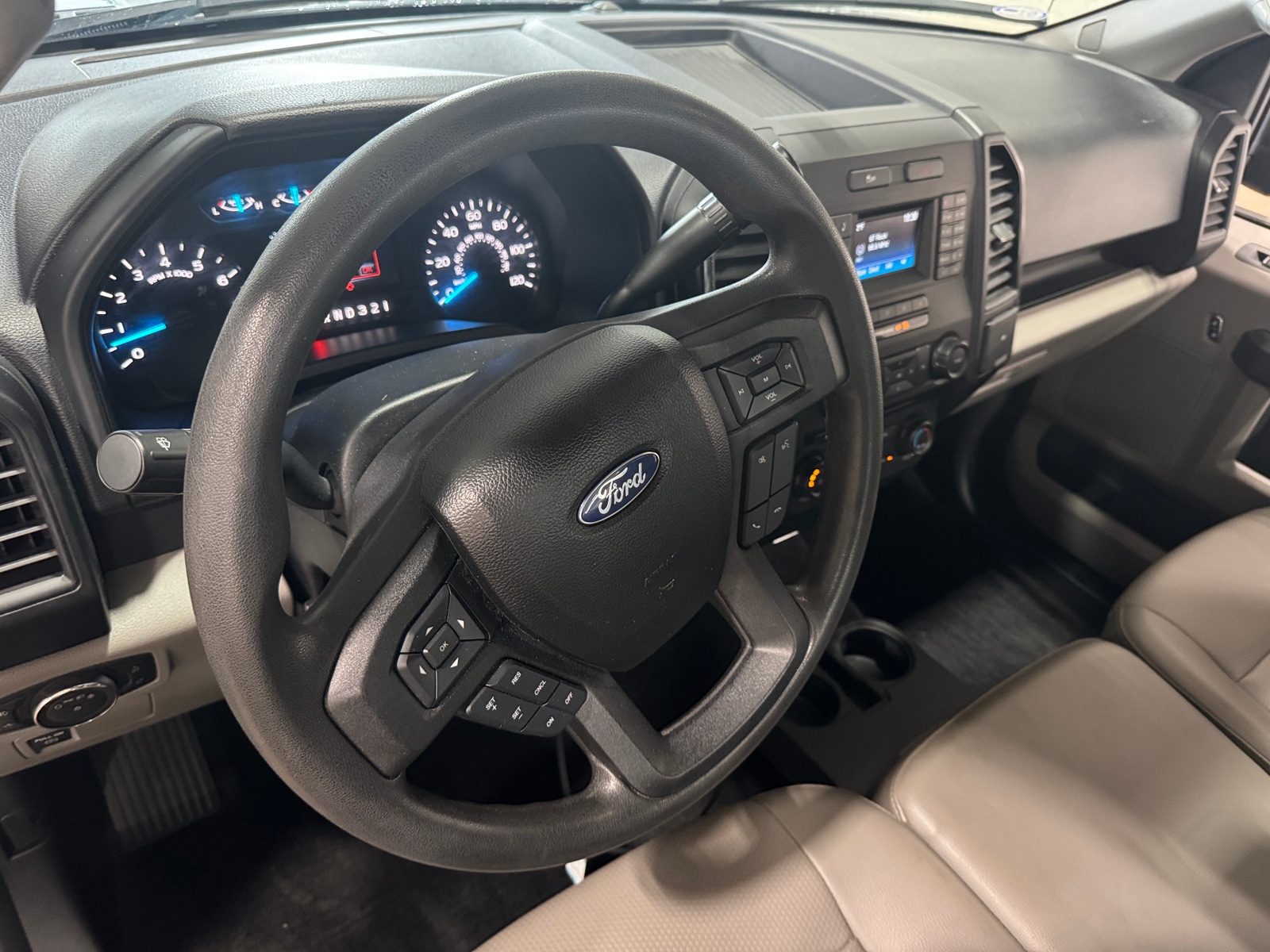 Thumbnail: 2016 Ford Econoline - 2
