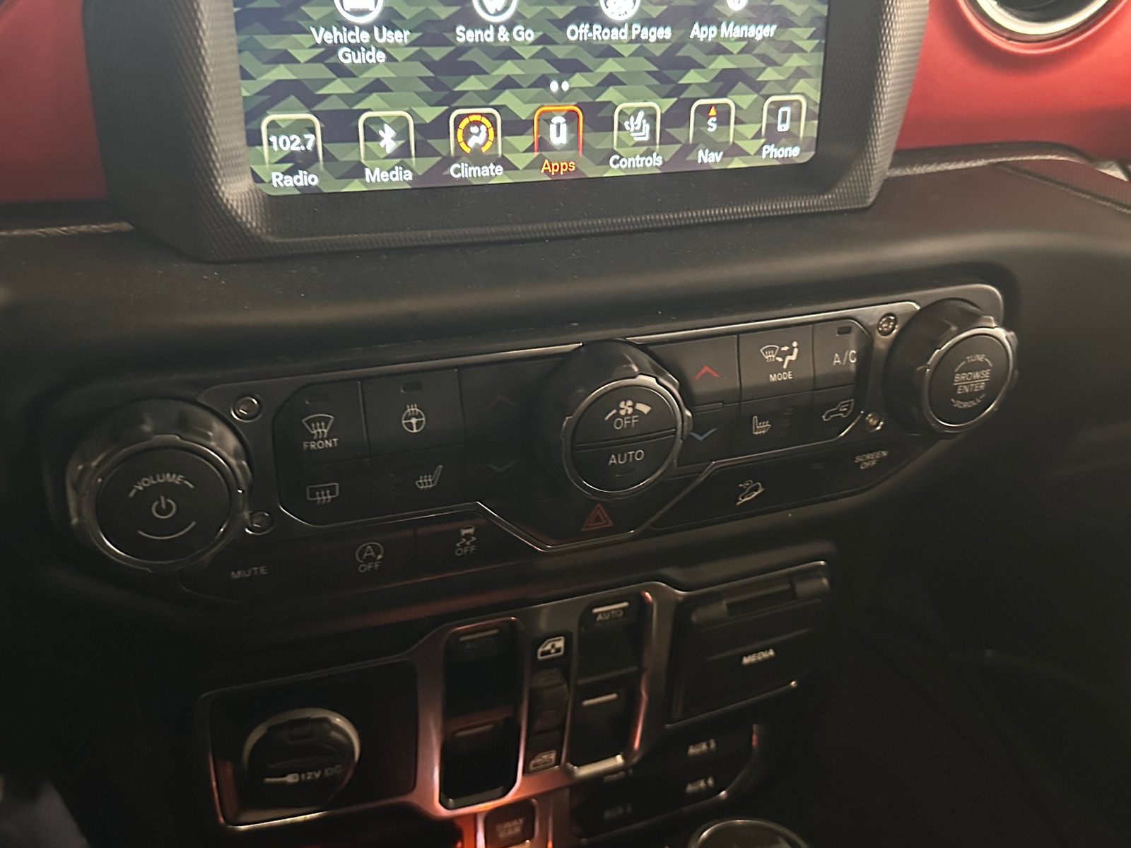 Thumbnail: 2019 Jeep Wrangler - 4