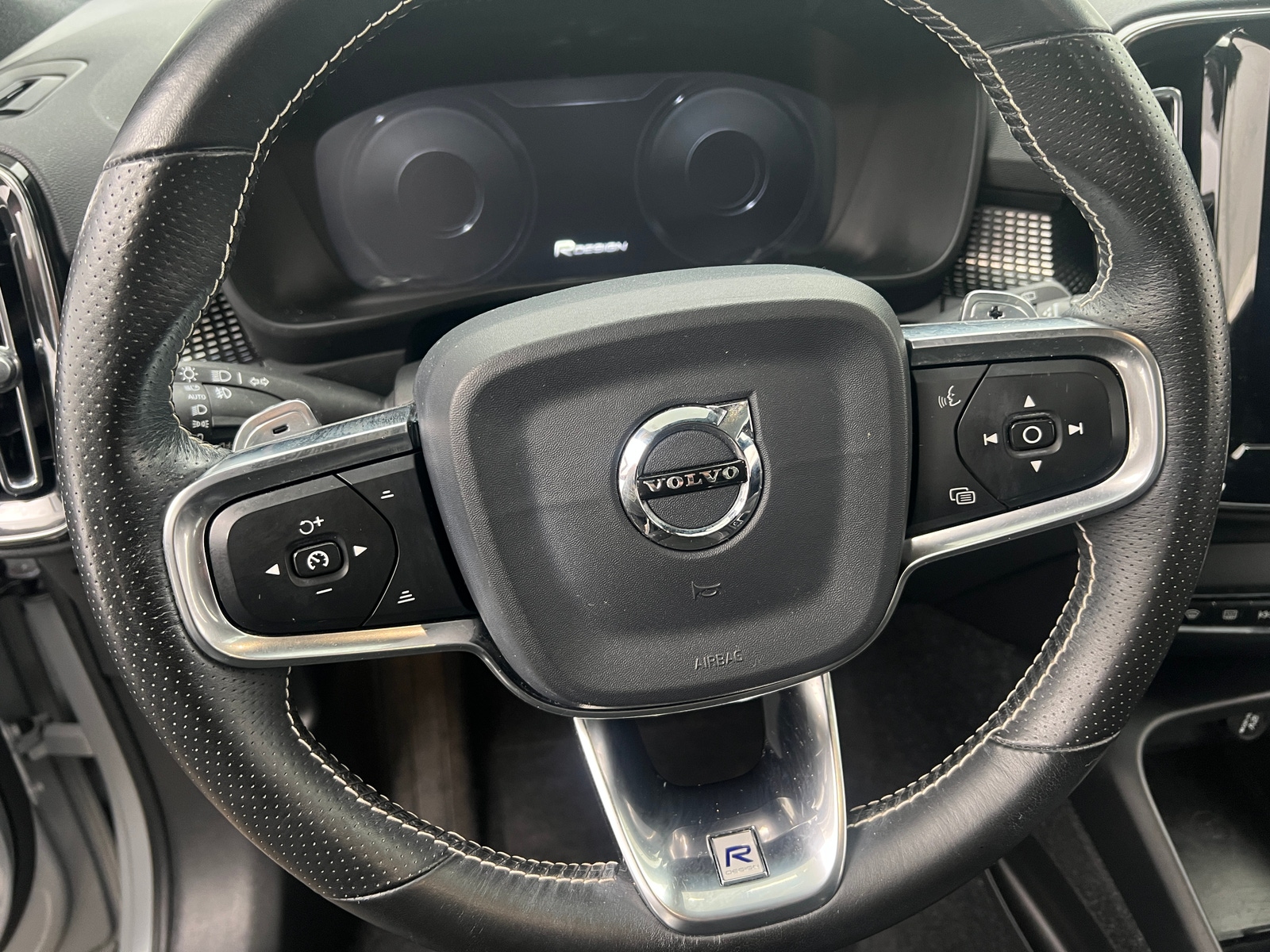 Thumbnail: 2020 Volvo XC40 - 4