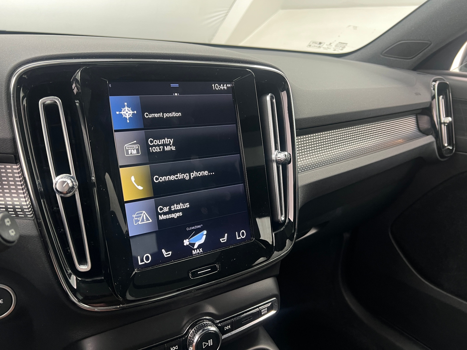 Thumbnail: 2020 Volvo XC40 - 3
