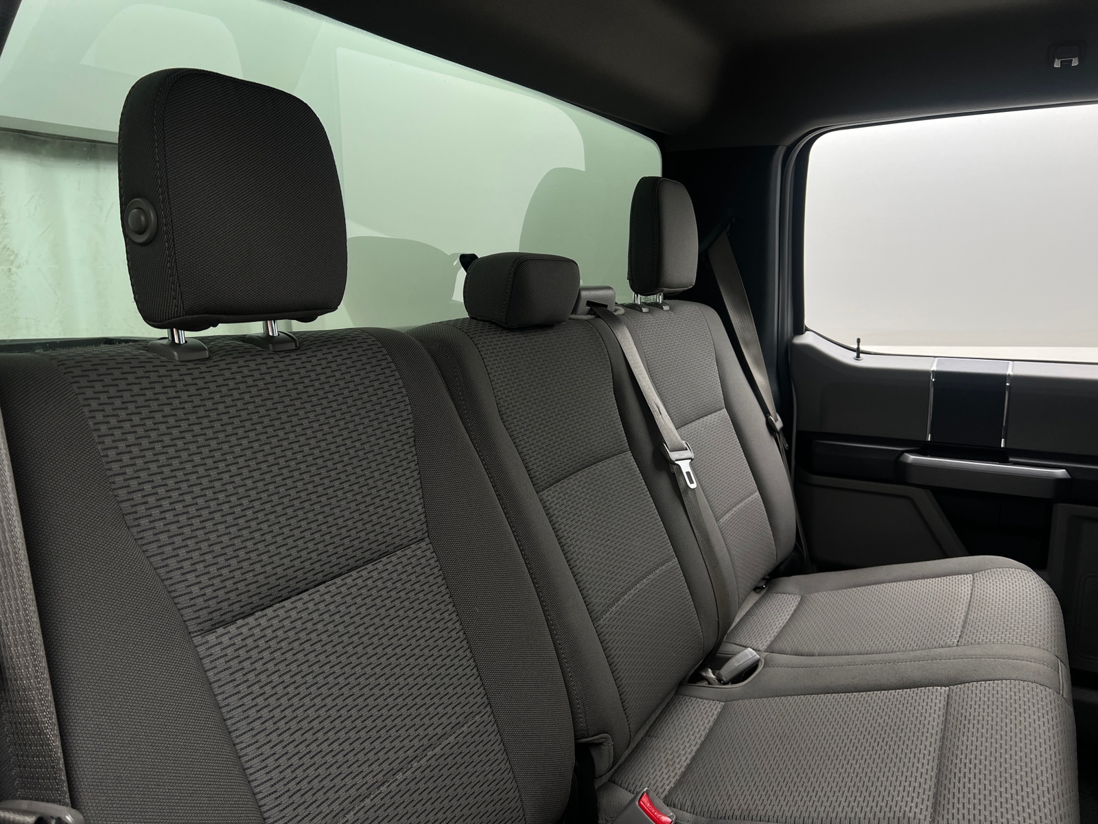 Thumbnail: 2017 Ford Econoline - 6