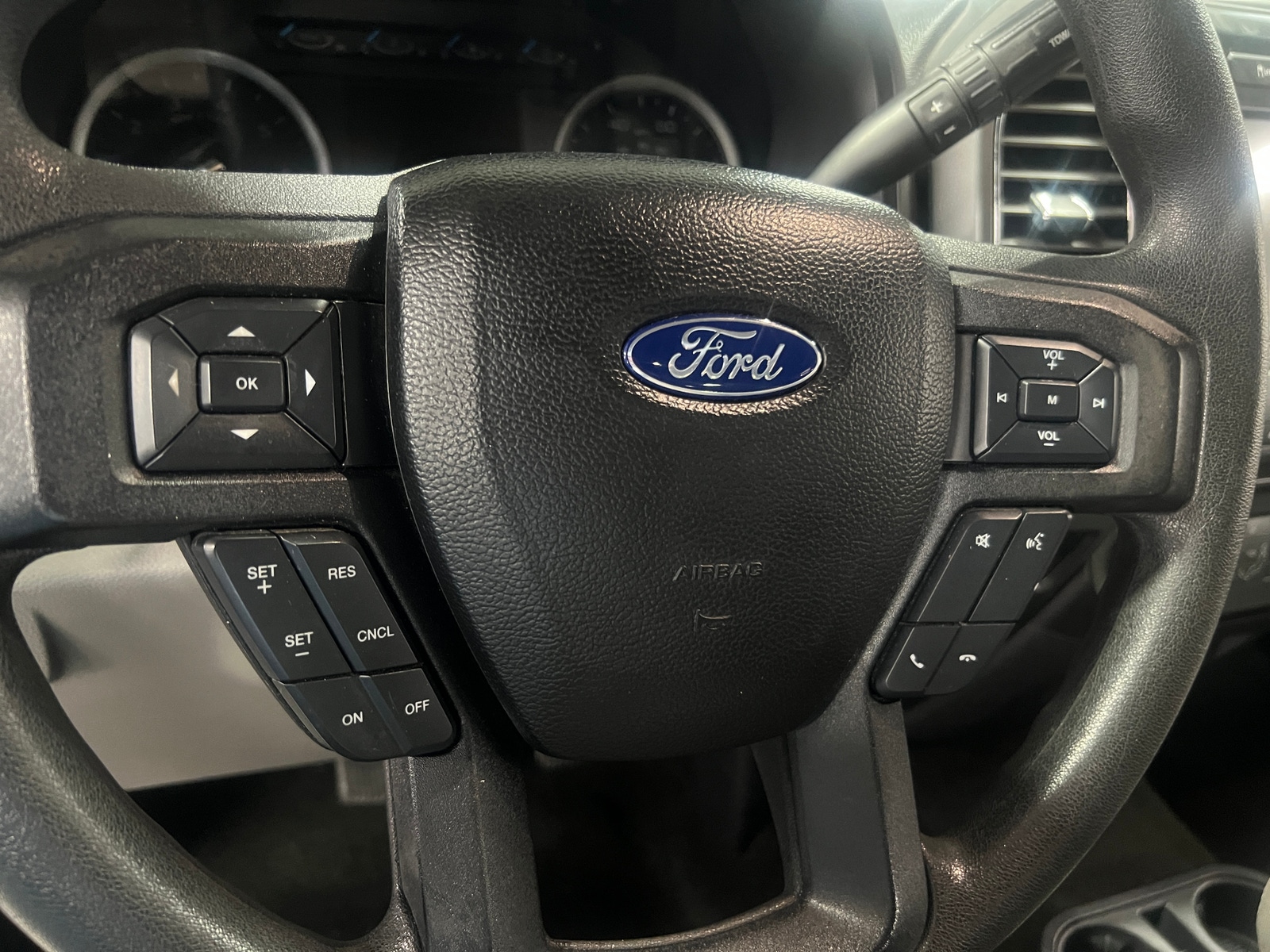 Thumbnail: 2017 Ford Econoline - 5