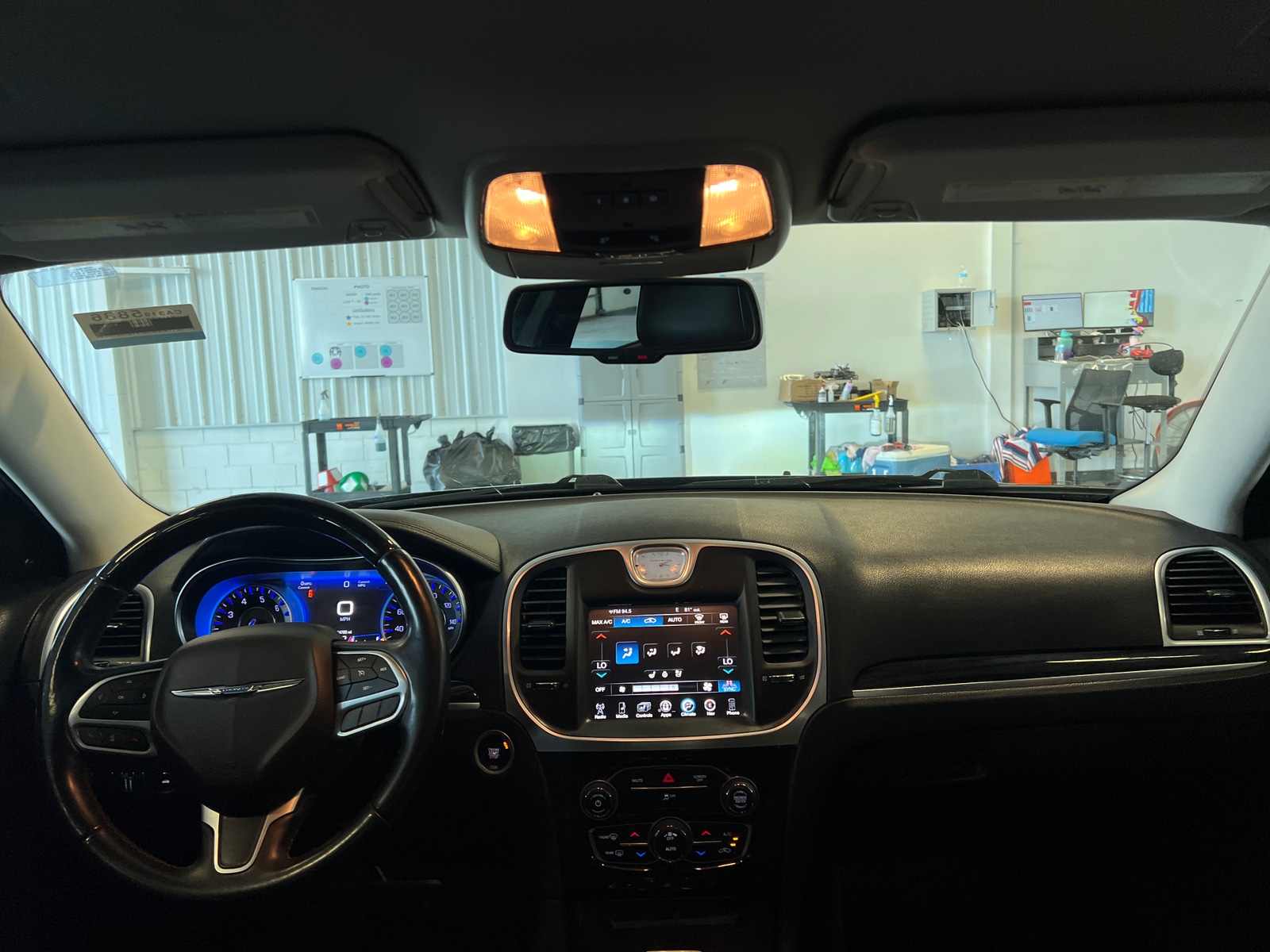 Thumbnail: 2018 Chrysler 300 - 2