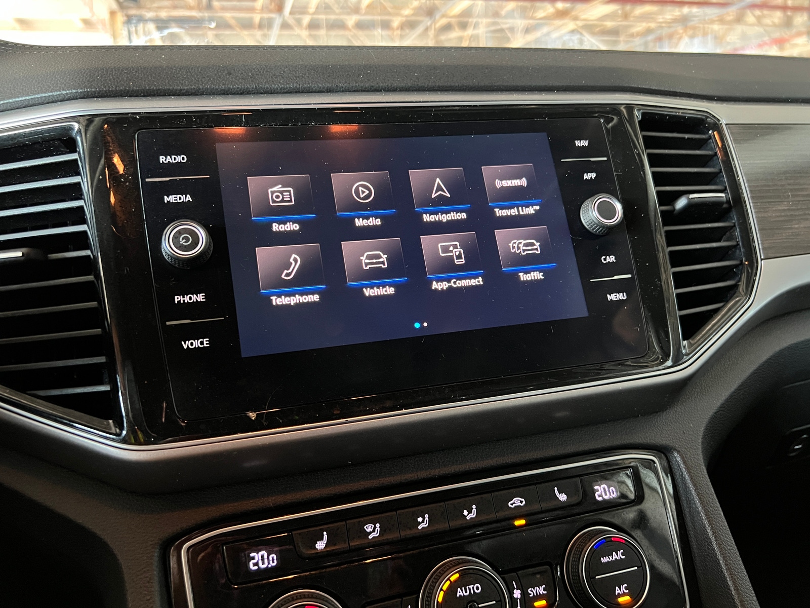 Thumbnail: 2019 Volkswagen Atlas - 3