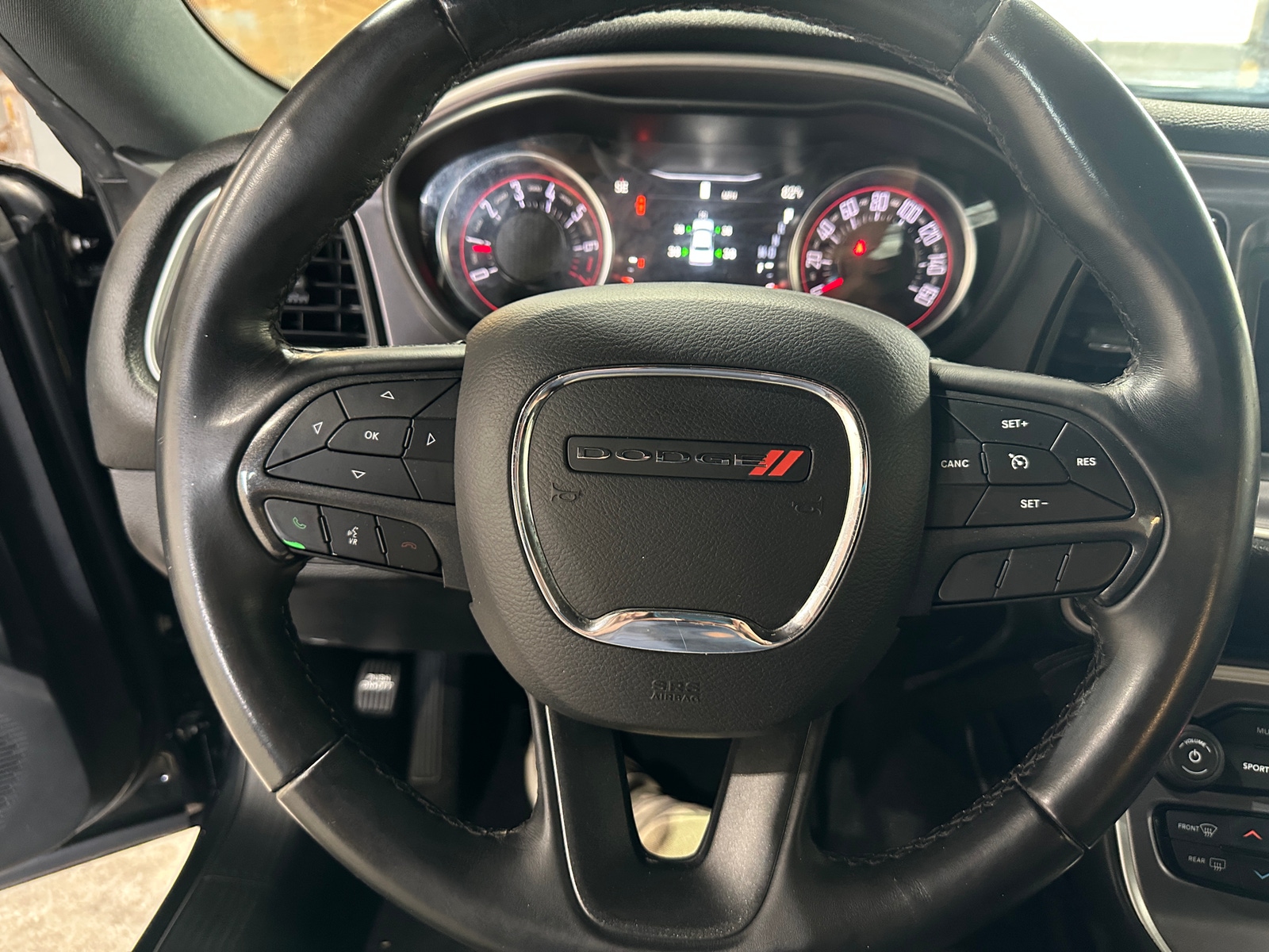Thumbnail: 2019 Dodge Challenger - 4