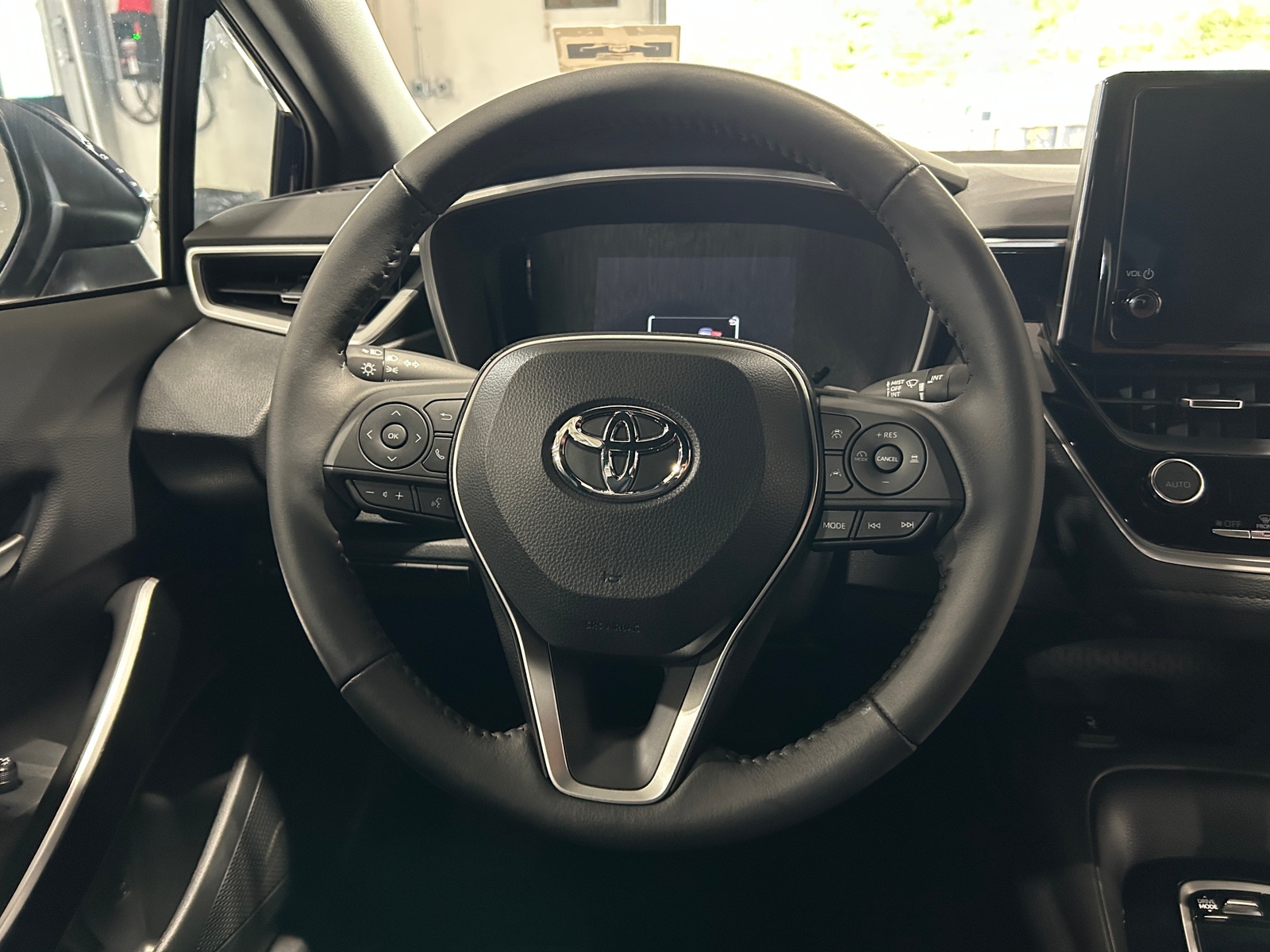 Thumbnail: 2023 Toyota Corolla - 4