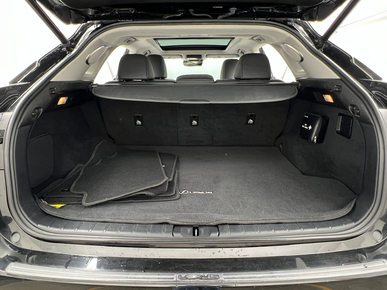 Thumbnail: 2016 Lexus RX - 7