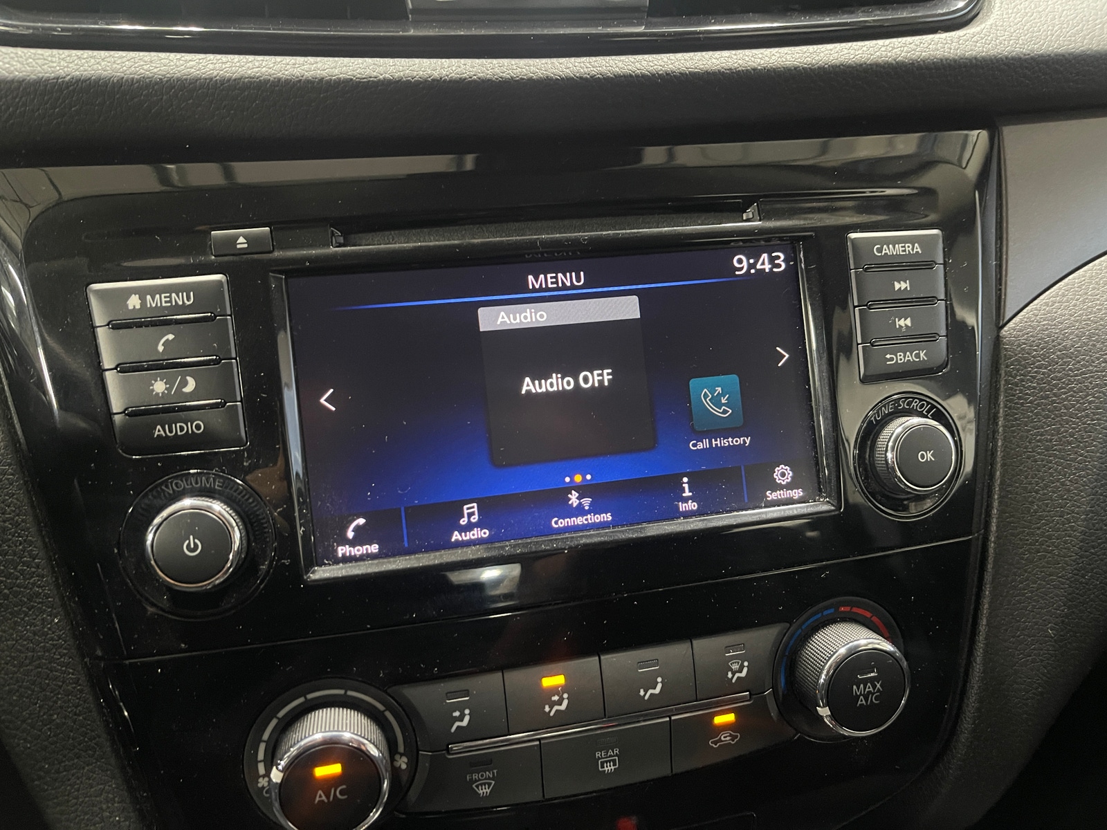 Thumbnail: 2020 Nissan Rogue Sport - 4