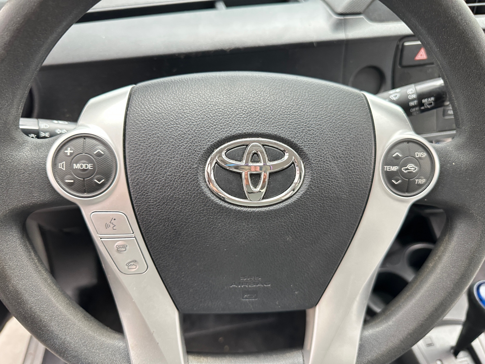 Thumbnail: 2016 Toyota Prius c - 5