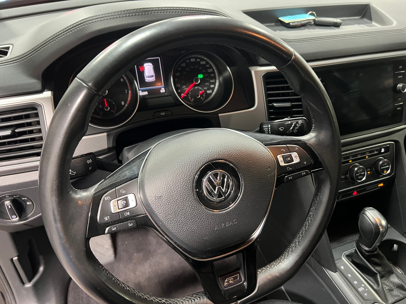 Thumbnail: 2018 Volkswagen Atlas - 4
