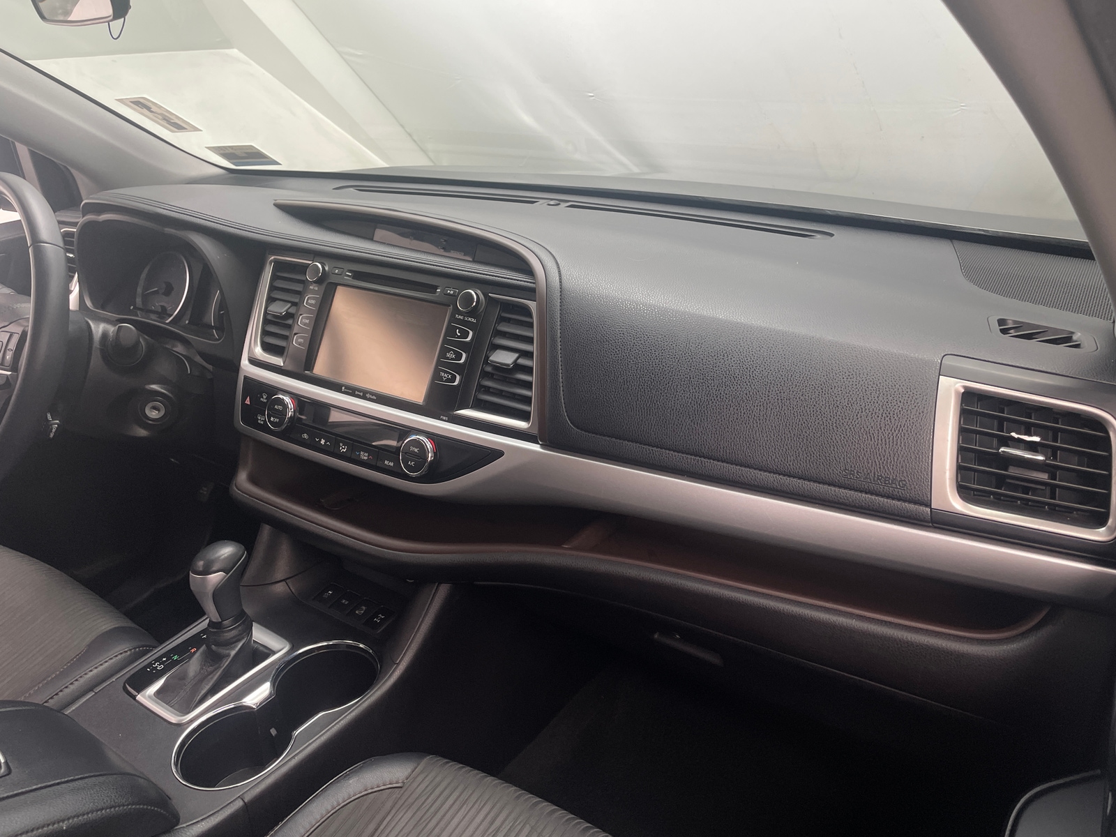 Thumbnail: 2019 Toyota Highlander - 3