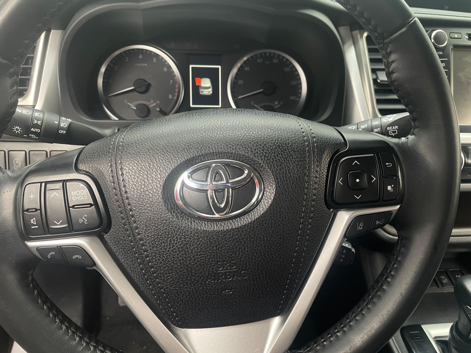 Thumbnail: 2019 Toyota Highlander - 5