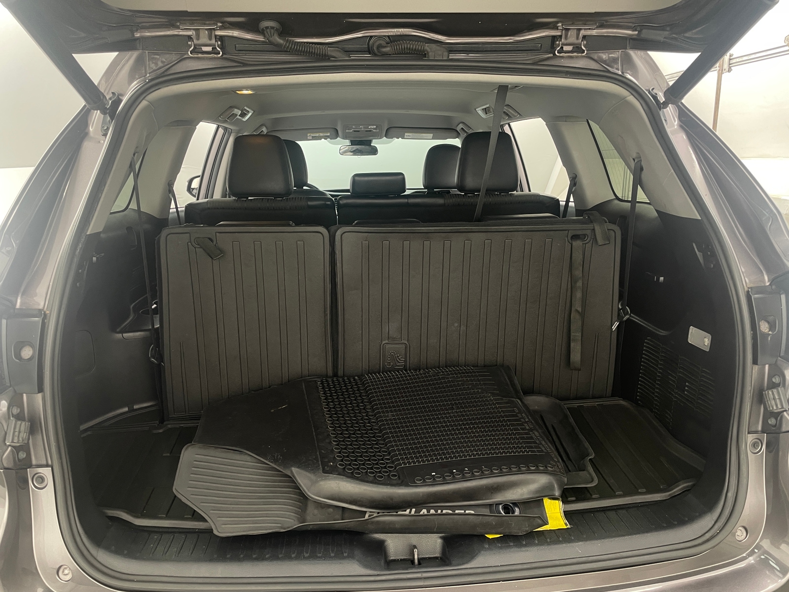 Thumbnail: 2019 Toyota Highlander - 7