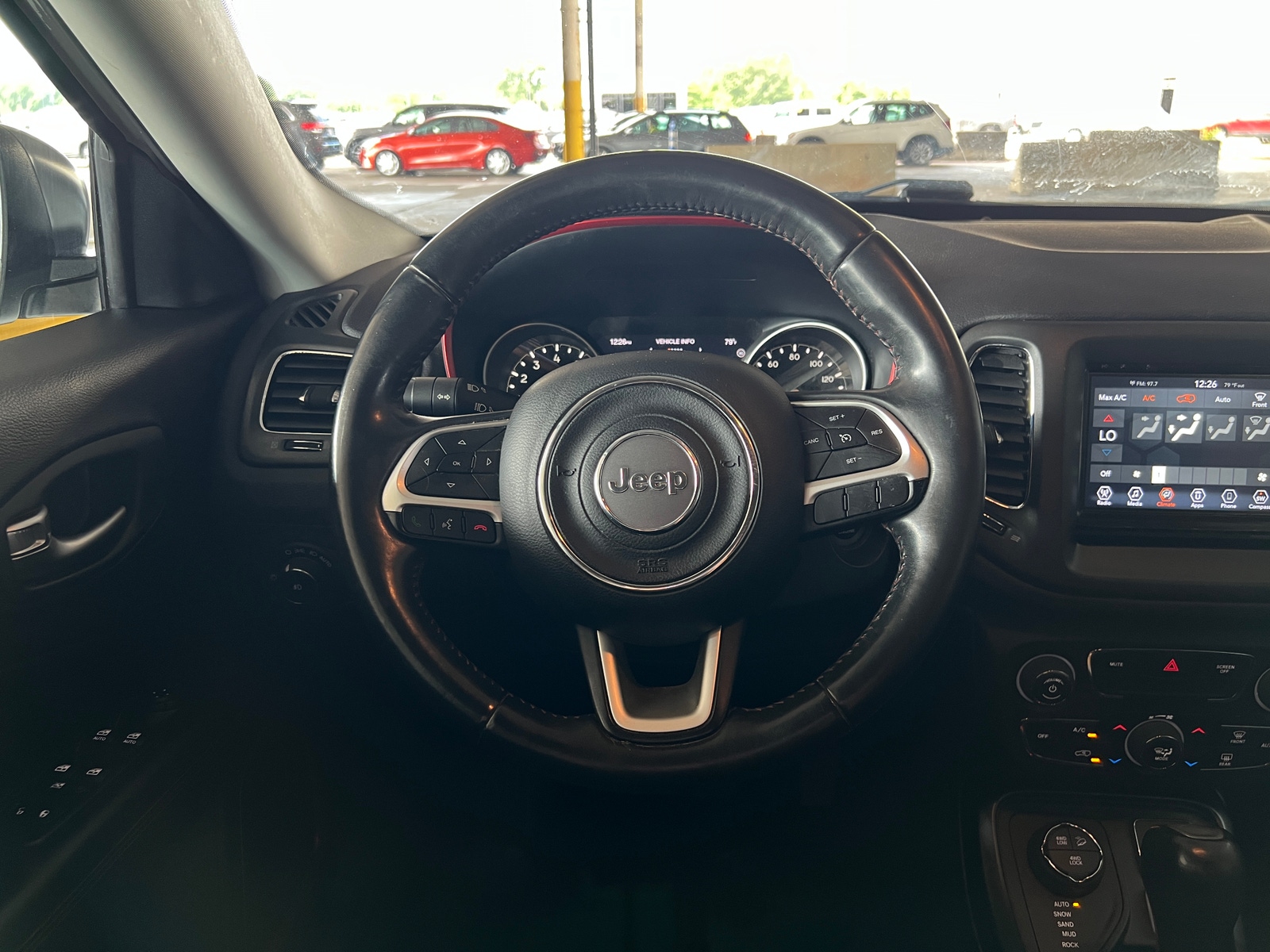 Thumbnail: 2017 Jeep Compass - 4