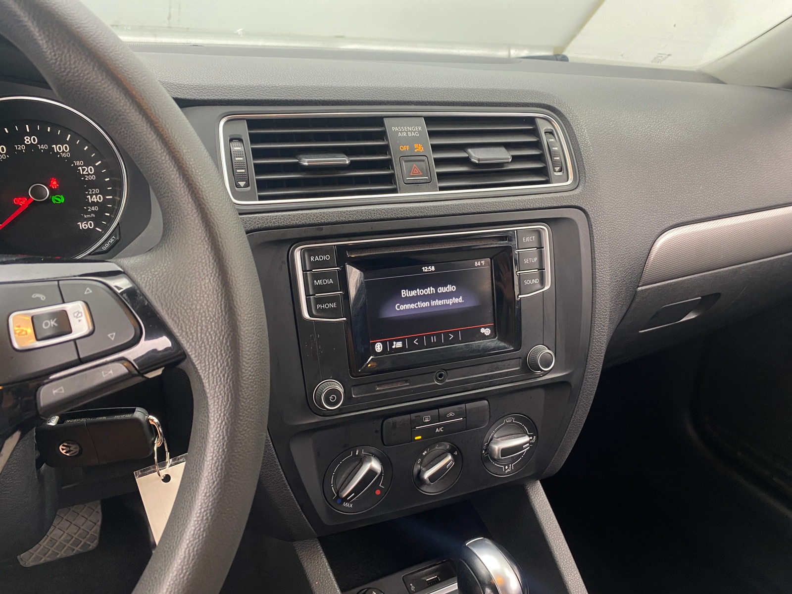 Thumbnail: 2018 Volkswagen Jetta - 4