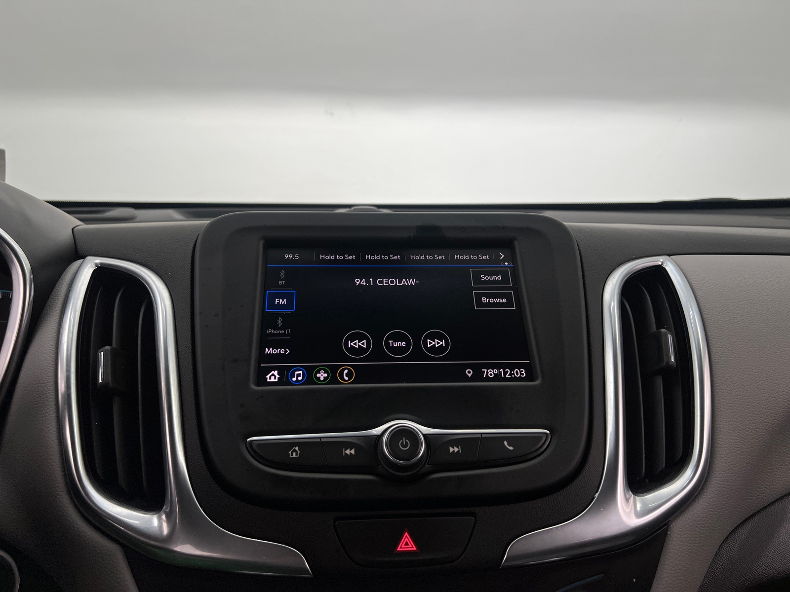 Thumbnail: 2021 Chevrolet Equinox - 4