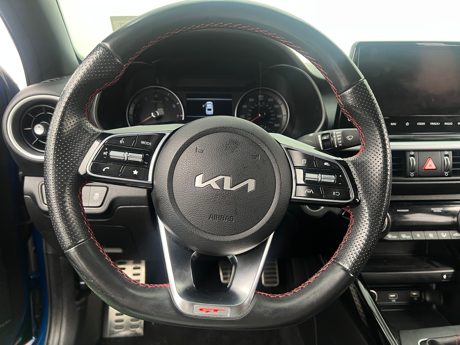 Thumbnail: 2023 Kia Forte - 4