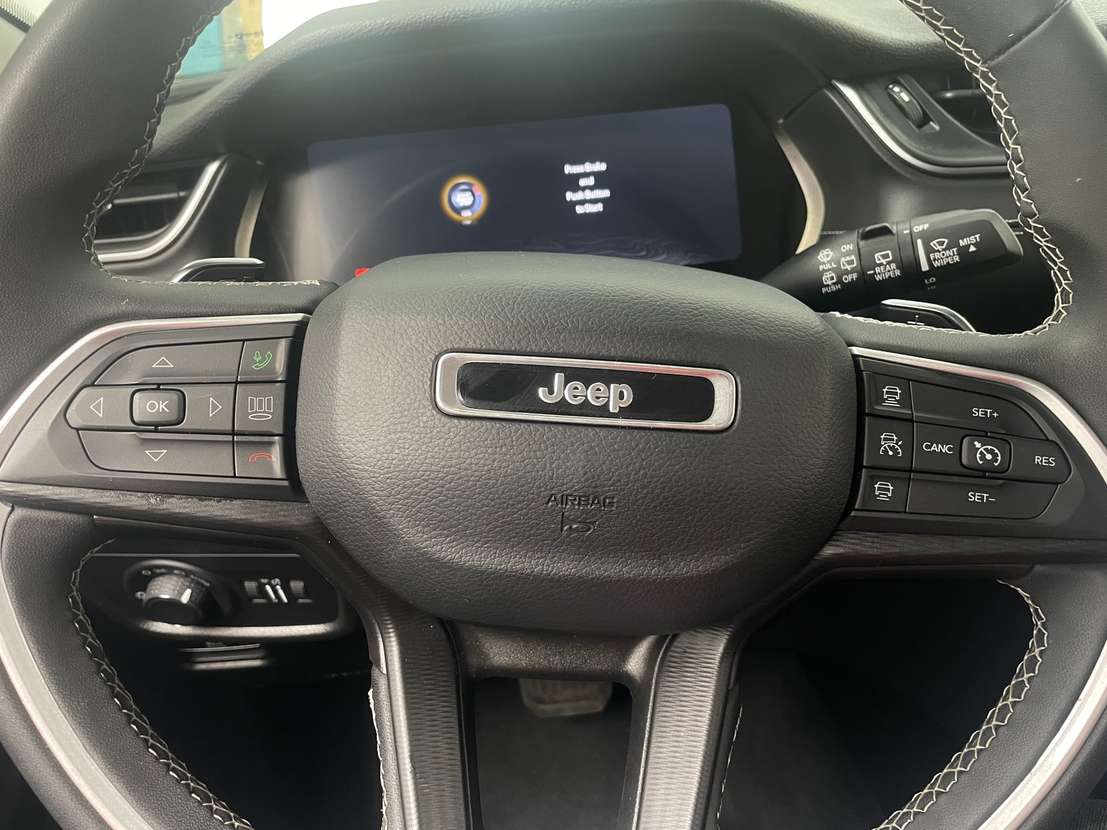 Thumbnail: 2023 Jeep Grand Cherokee - 5