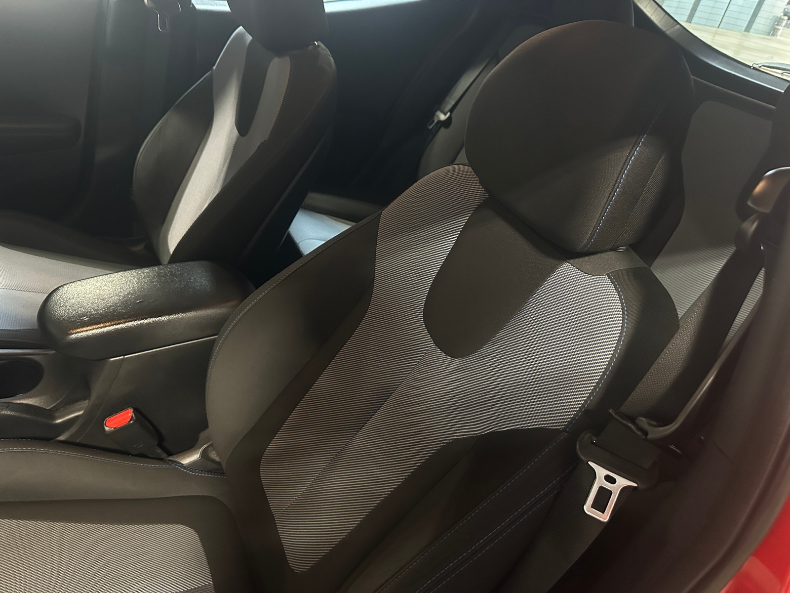 Thumbnail: 2019 Hyundai Veloster - 2