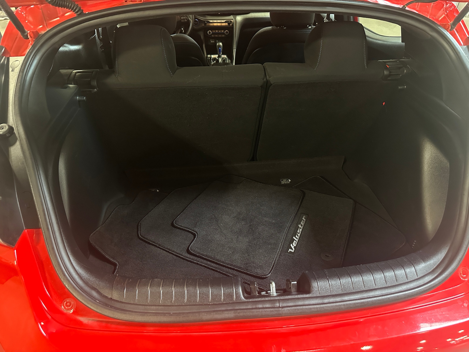 Thumbnail: 2019 Hyundai Veloster - 5