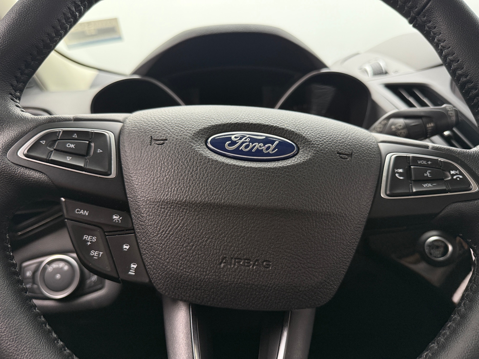 Thumbnail: 2018 Ford Escape - 4