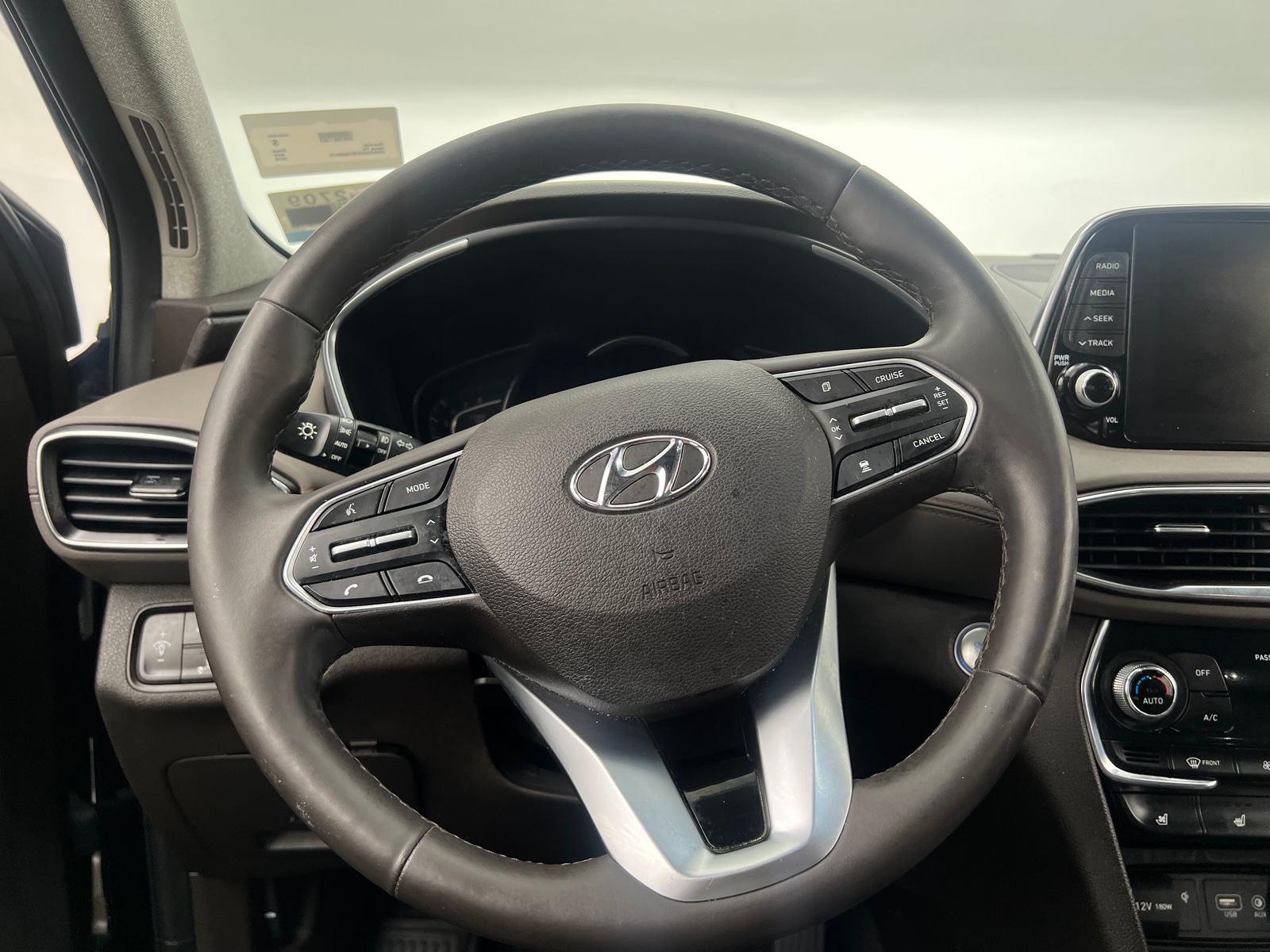 Thumbnail: 2019 Hyundai Santa Fe - 4