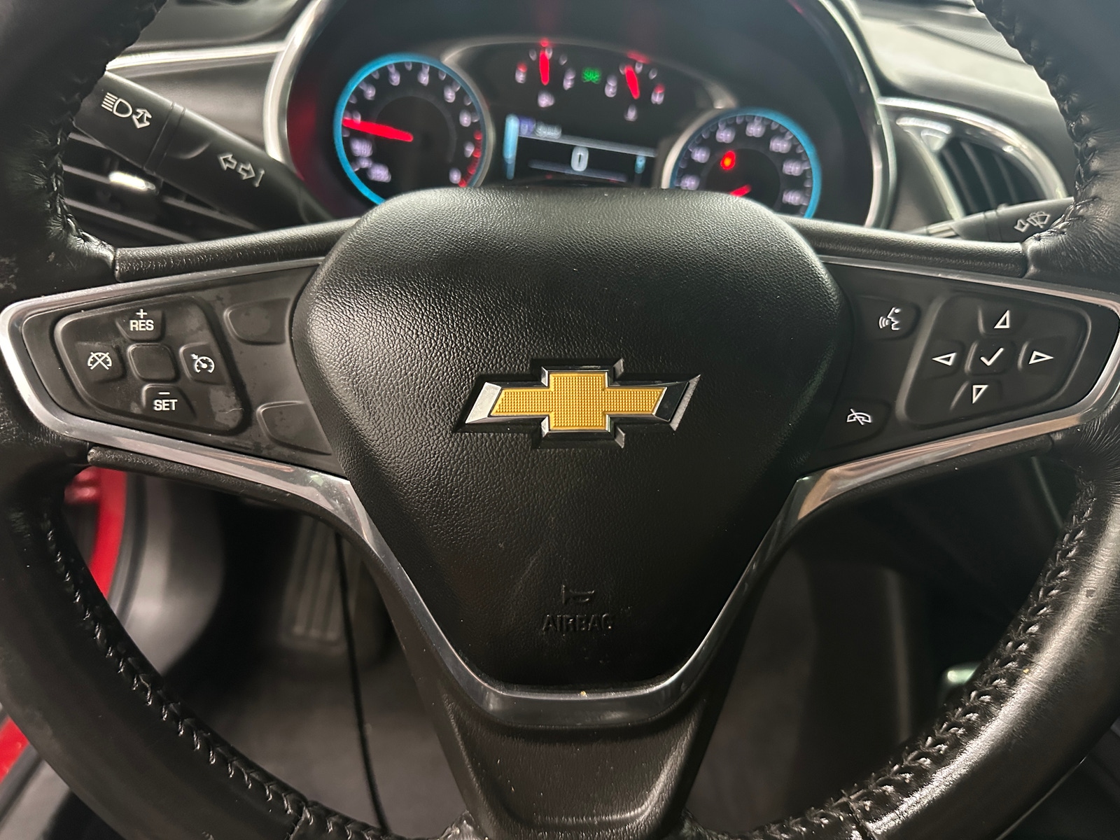 Thumbnail: 2016 Chevrolet Malibu - 4