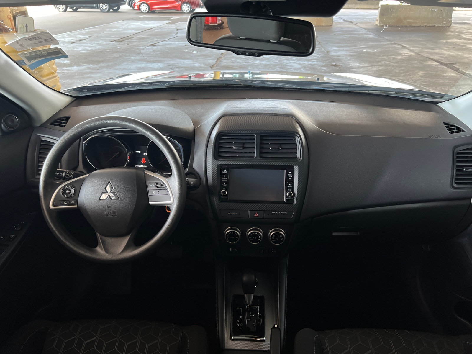 Thumbnail: 2024 Mitsubishi Outlander Sport - 3