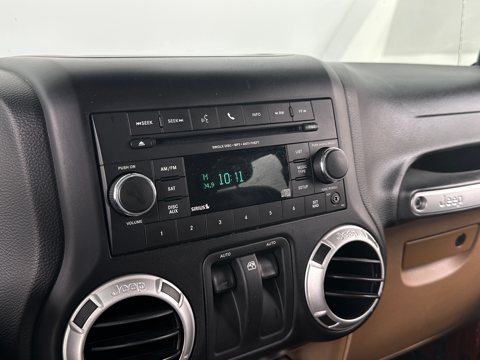 Thumbnail: 2014 Jeep Wrangler - 4