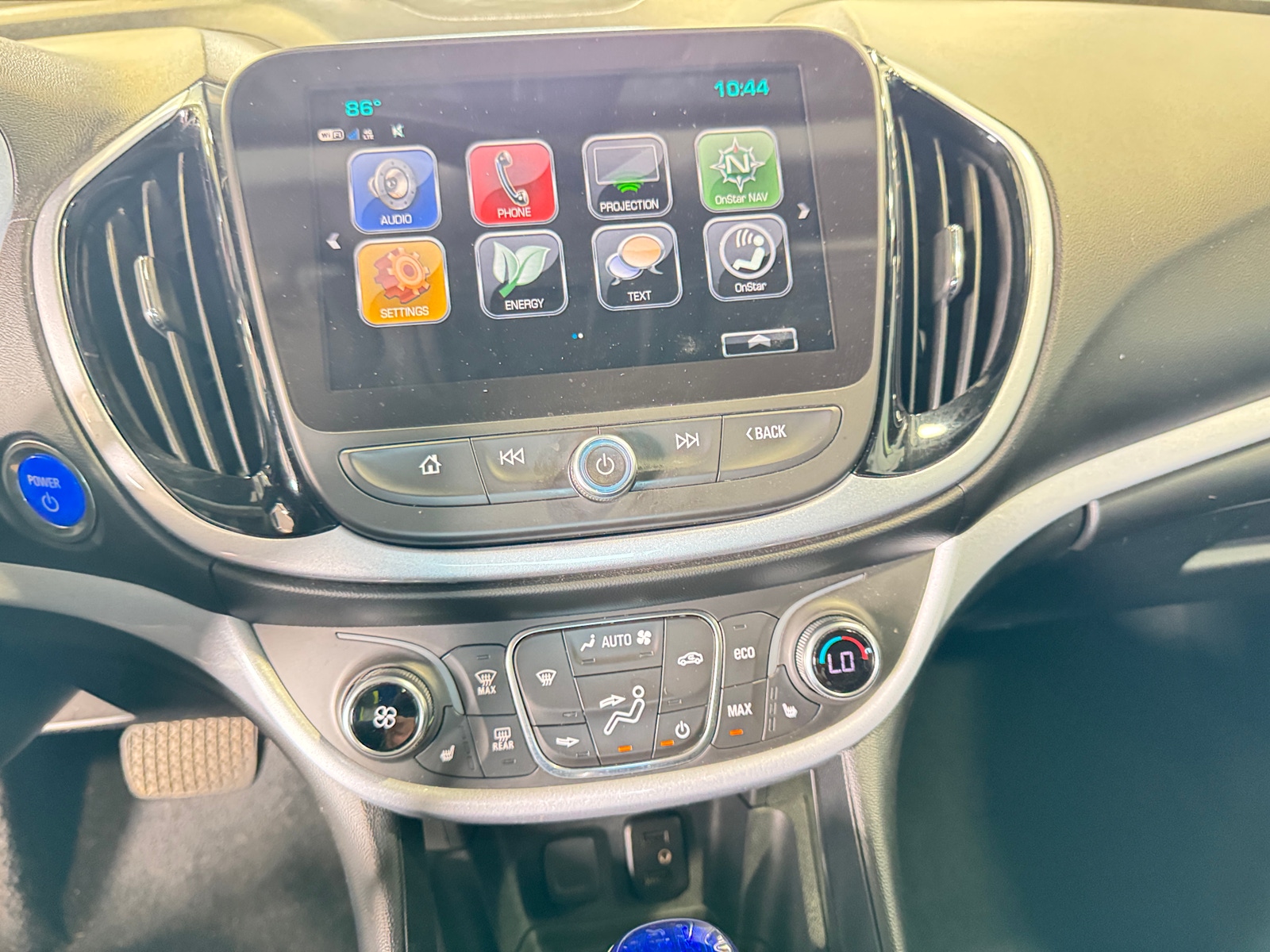 Thumbnail: 2018 Chevrolet Volt - 3