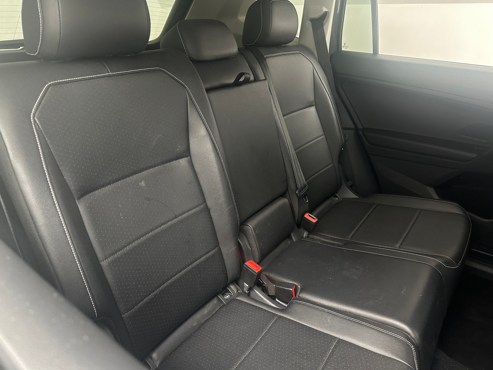Thumbnail: 2021 Volkswagen Tiguan - 5