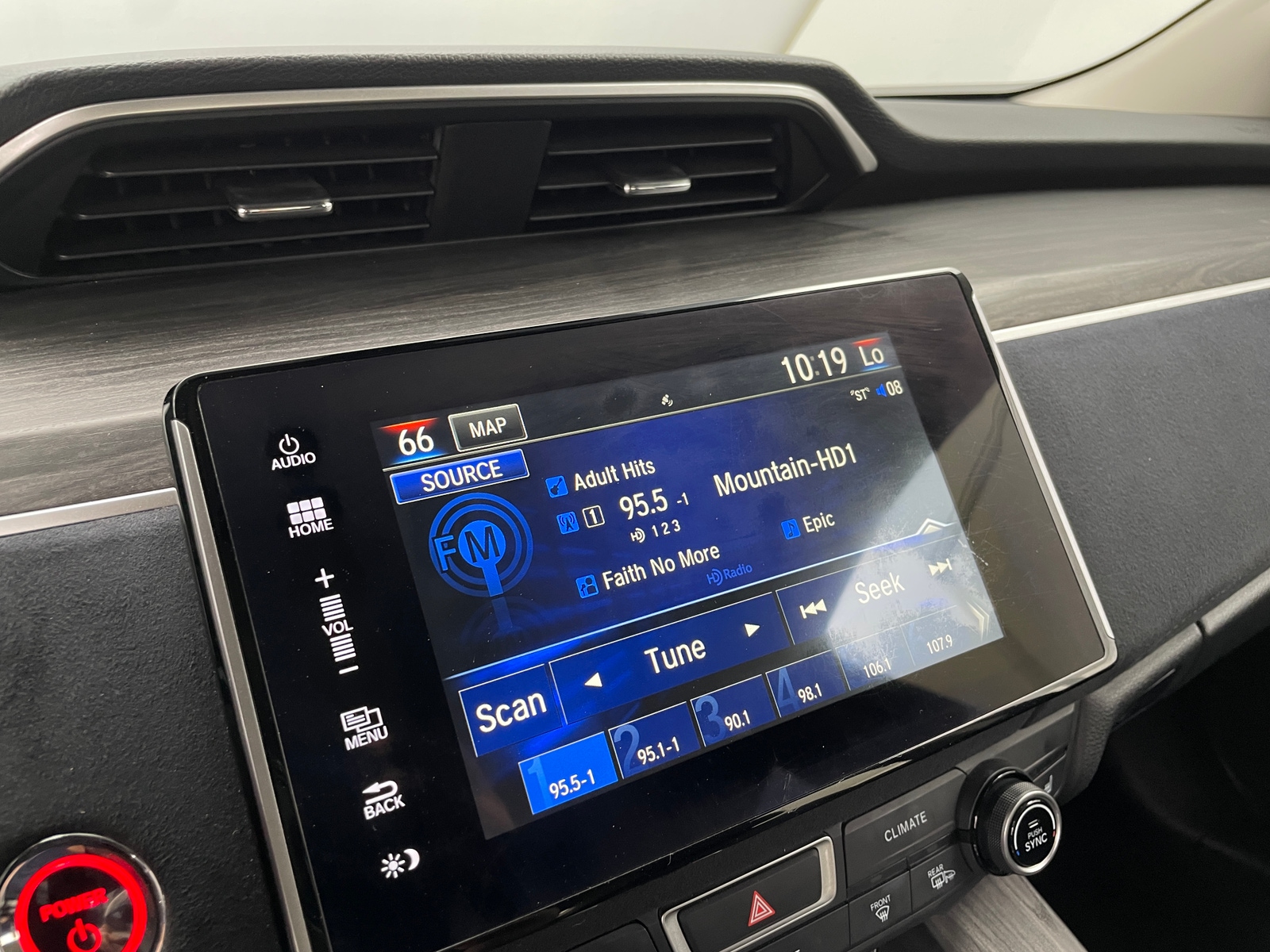 Thumbnail: 2018 Honda Clarity - 3