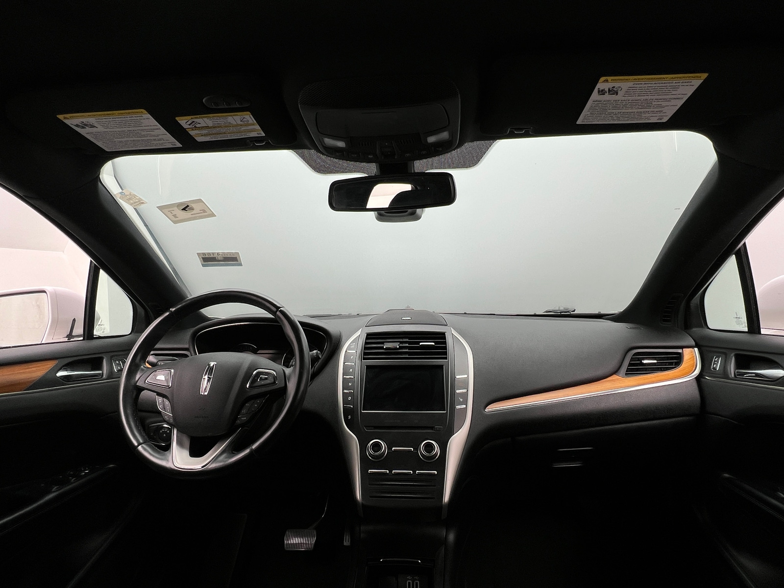 Thumbnail: 2016 Lincoln MKC - 2