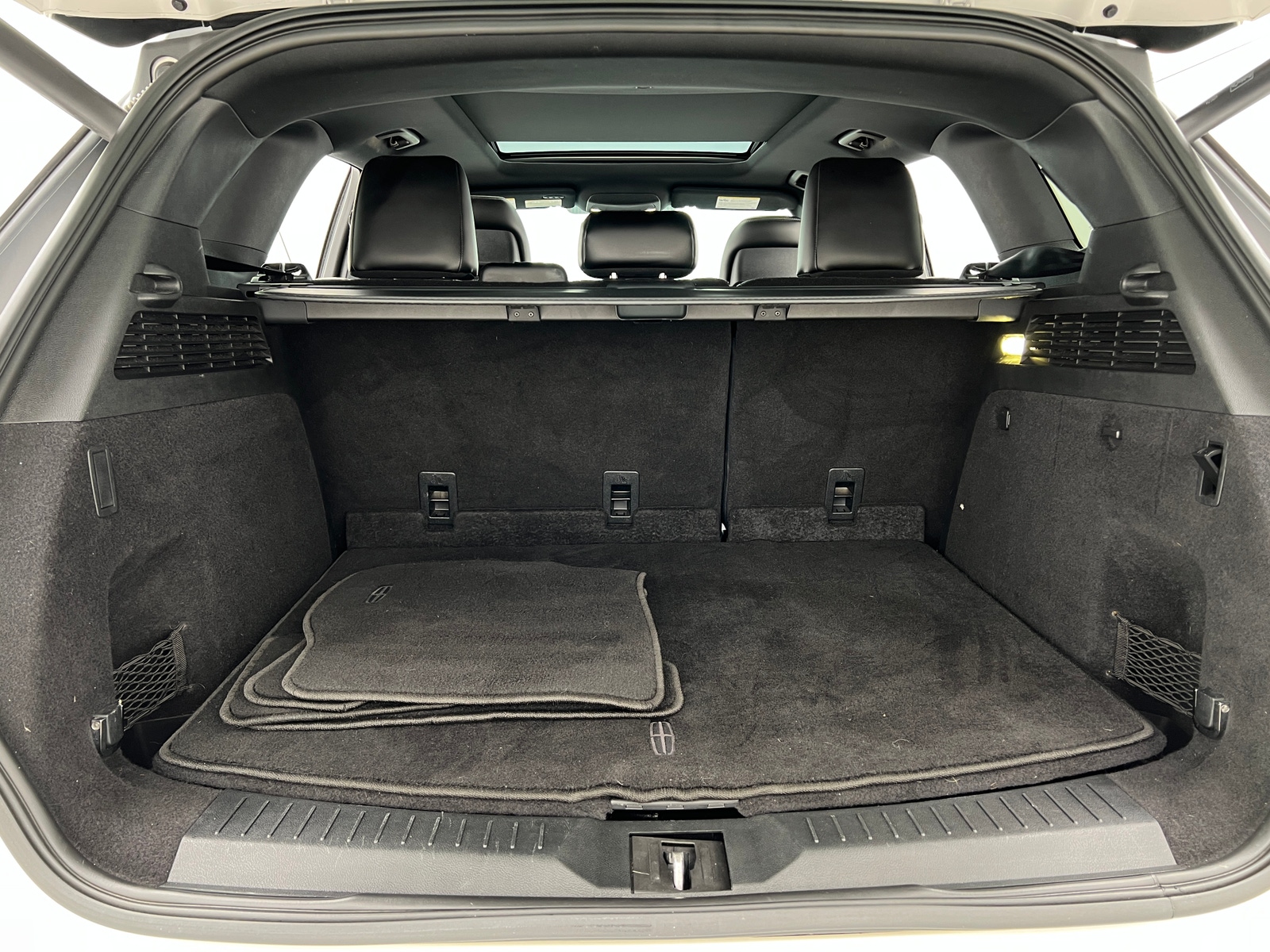 Thumbnail: 2016 Lincoln MKC - 6
