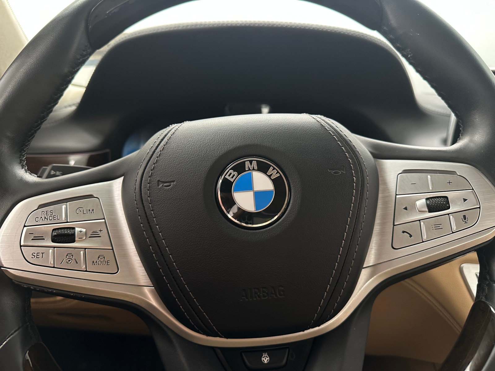 Thumbnail: 2021 BMW 7 Series - 4