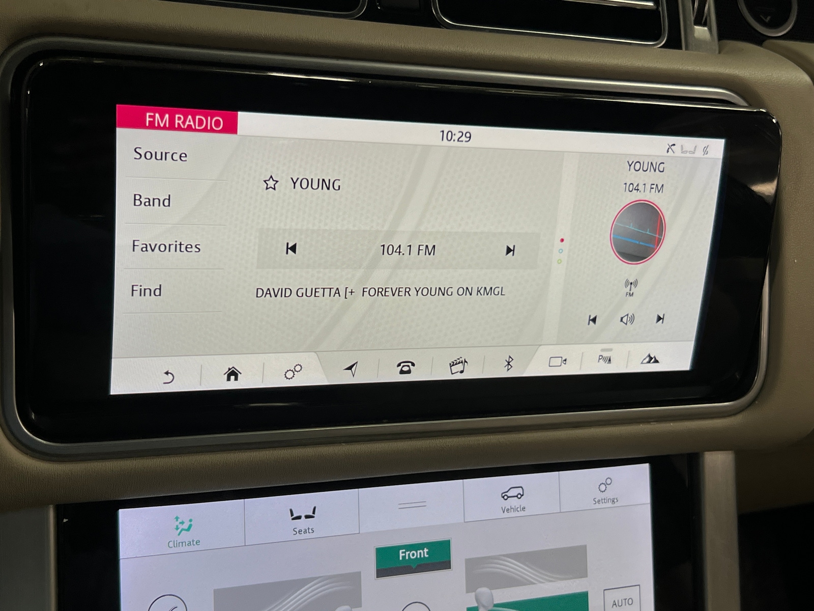 Thumbnail: 2021 Land Rover Range Rover - 3